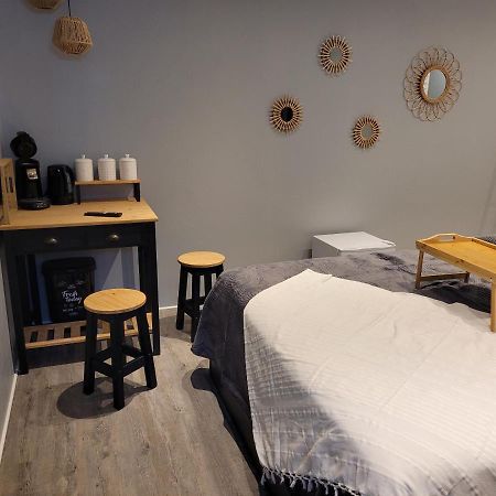 Chambre Privative Avec Baignoire Balneo Crespin  Экстерьер фото